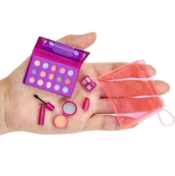MGA's Miniverse Bratz Mini Cosmetics - 2 Pack - Picture 2 of 6